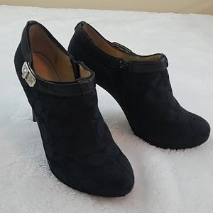 Coach Delilah Sz 8 Blk Signature Platform Booties